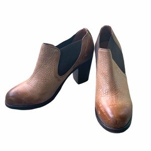 Ariat brown ankle booties size 8